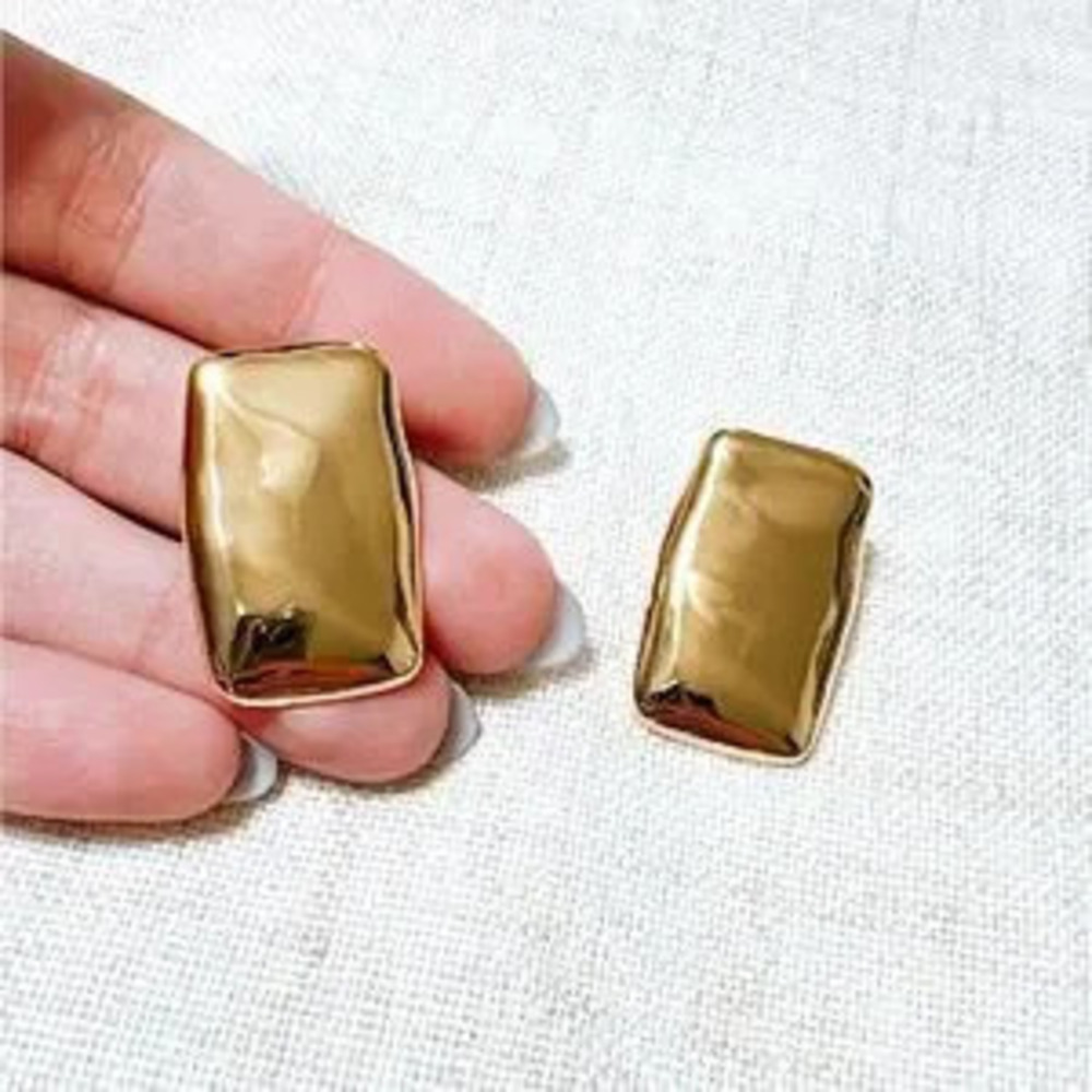 geo earrings?N463